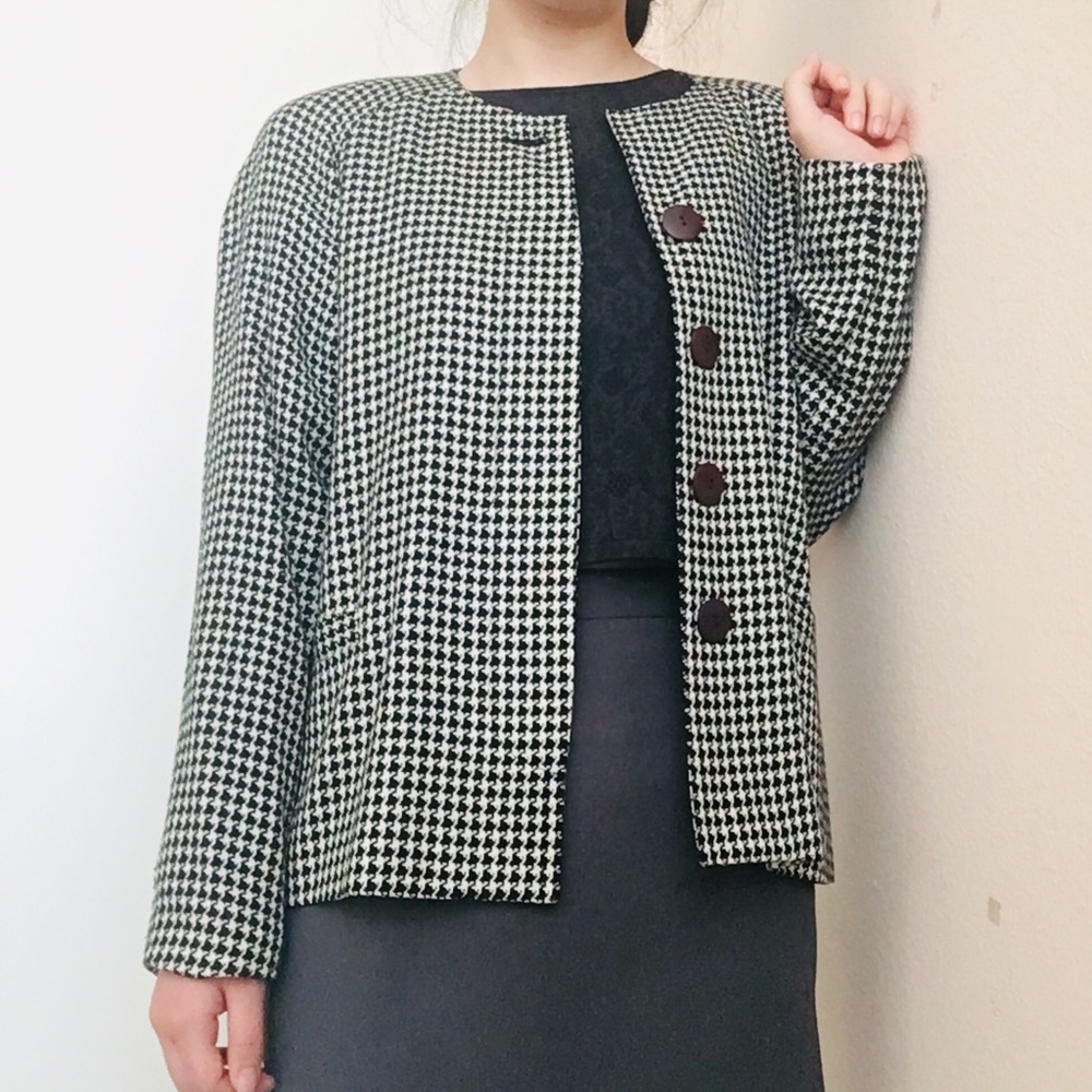 Clifford & Wills Women's Black & White Houndstooth Button Down Jacket Blazer